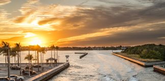 How Far is New Smyrna Beach from Daytona Beach?